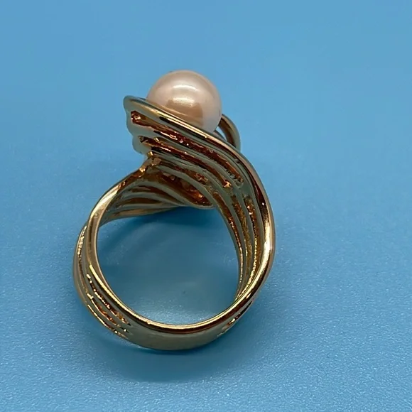 Gold & pearl swirl ring Sz 5 - Picture 6 of 8